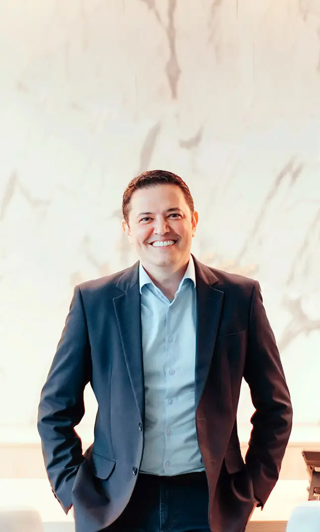 Dr. Marlon Barbosa – Plastic Surgeon, Bauru SP