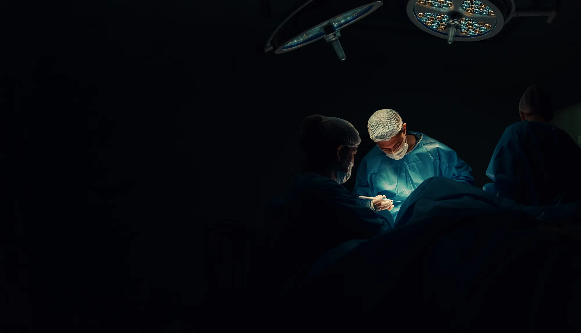 Dr. Marlon Barbosa surgical environment